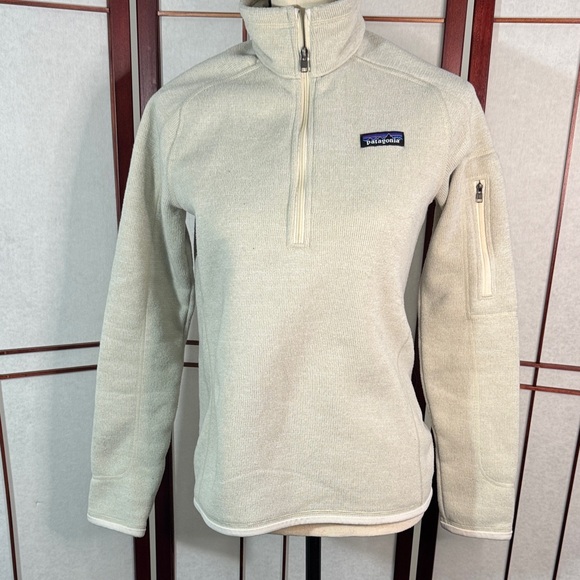 Patagonia Tops - Patagonia Off-White Fleece Pullover
